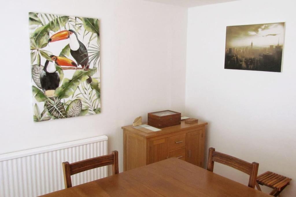 Welcoming Cottage In Chichester Near City Centre Exterior photo