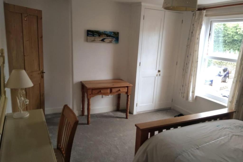 Welcoming Cottage In Chichester Near City Centre Exterior photo